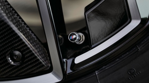 BMW VENTILKLAPPEN MIT M LOGO.