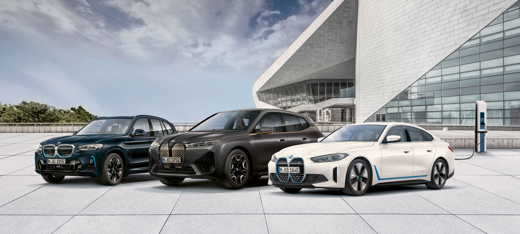 BMW Autohaus mobilforum GmbH - Neuwagen, Gebrauchtwagen, Werkstatt, Probefahrt, neue BMW in Bischofswerda, Freiberg, Senftenberg und Pirna.