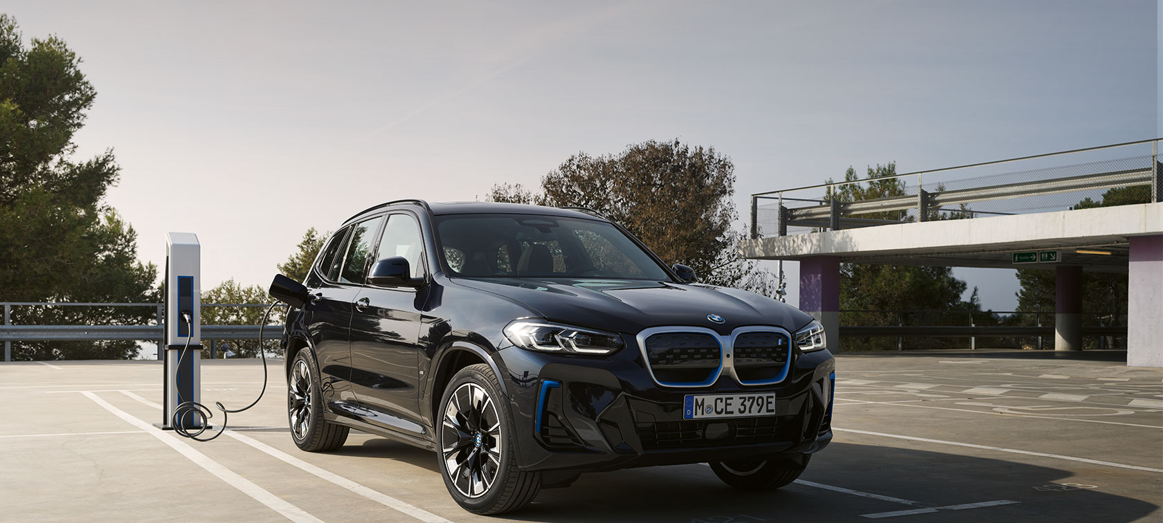 BMW Autohaus mobilforum GmbH - Neuwagen, Gebrauchtwagen, Werkstatt, Probefahrt, neue BMW in Bischofswerda, Freiberg, Senftenberg und Pirna.